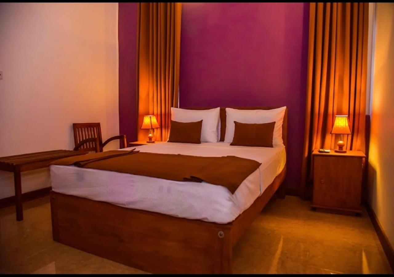 Ace Boutique Airport Hotel Katunayaka Buitenkant foto