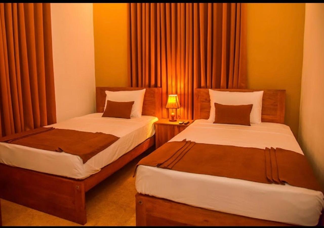 Ace Boutique Airport Hotel Katunayaka Buitenkant foto