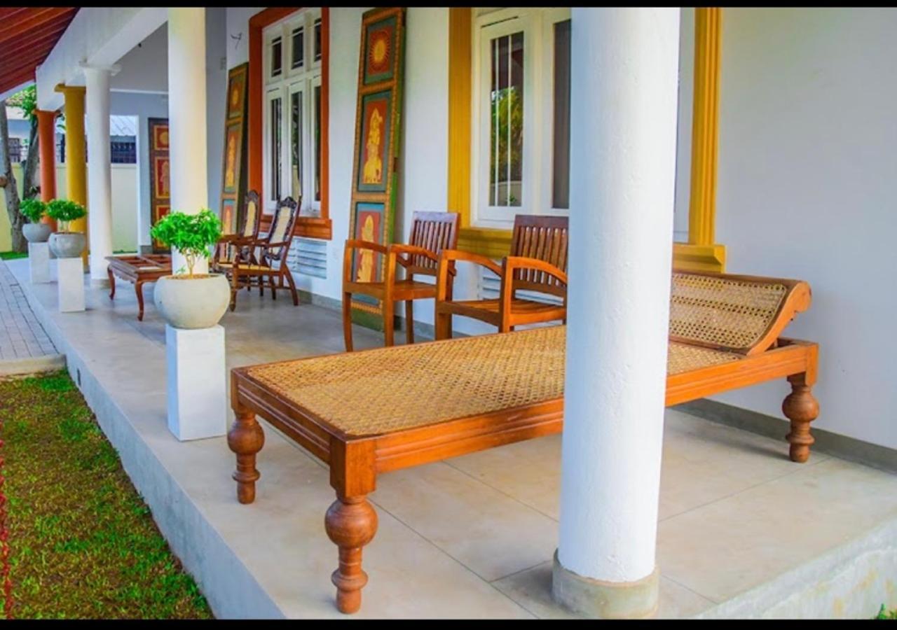 Ace Boutique Airport Hotel Katunayaka Buitenkant foto